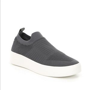 STEVE MADDEN - Beale Platform Slip-On Sneaker